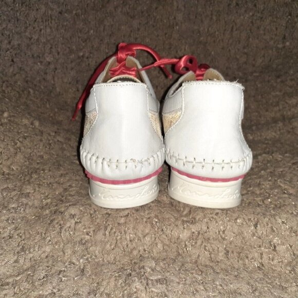 MARIA LEON-SPAIN-Gray/White/Red/Floral Leather Lace-Up Sneakers-Sz 37-Near Mint - Picture 5 of 7